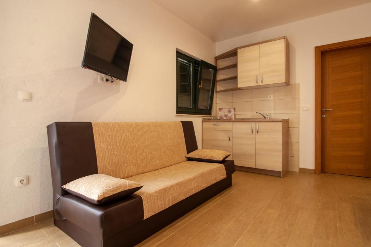 Appartement Anteo Uz Plazu Sa Privatnim Parkingom